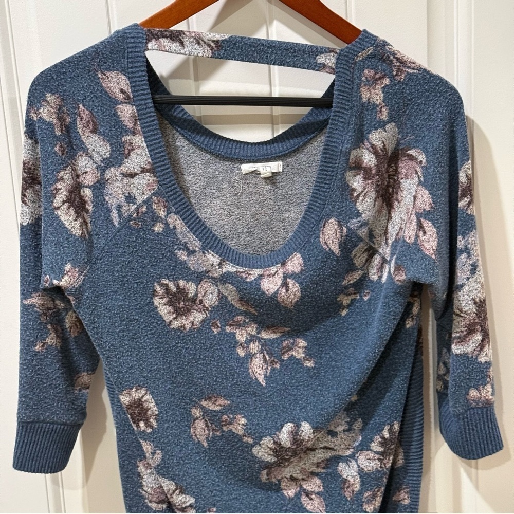 Maurices Blue Floral Sweater Women’s Small 3/4 Sleeve Knit Top
